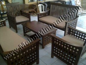 Leo Afrika Kotak, Pesanan Ibu Dini 01